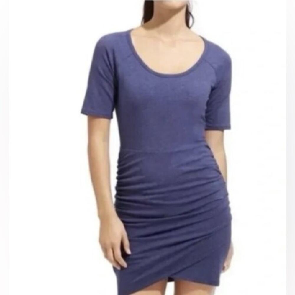 NWT Athleta Seeker Tee Dress Wind Chill Blue Ruched Side Sporty Medium